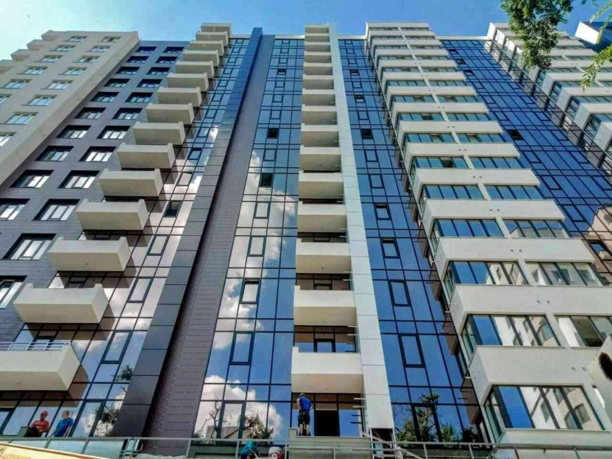 Sky House Central Apartment キシナウ エクステリア 写真